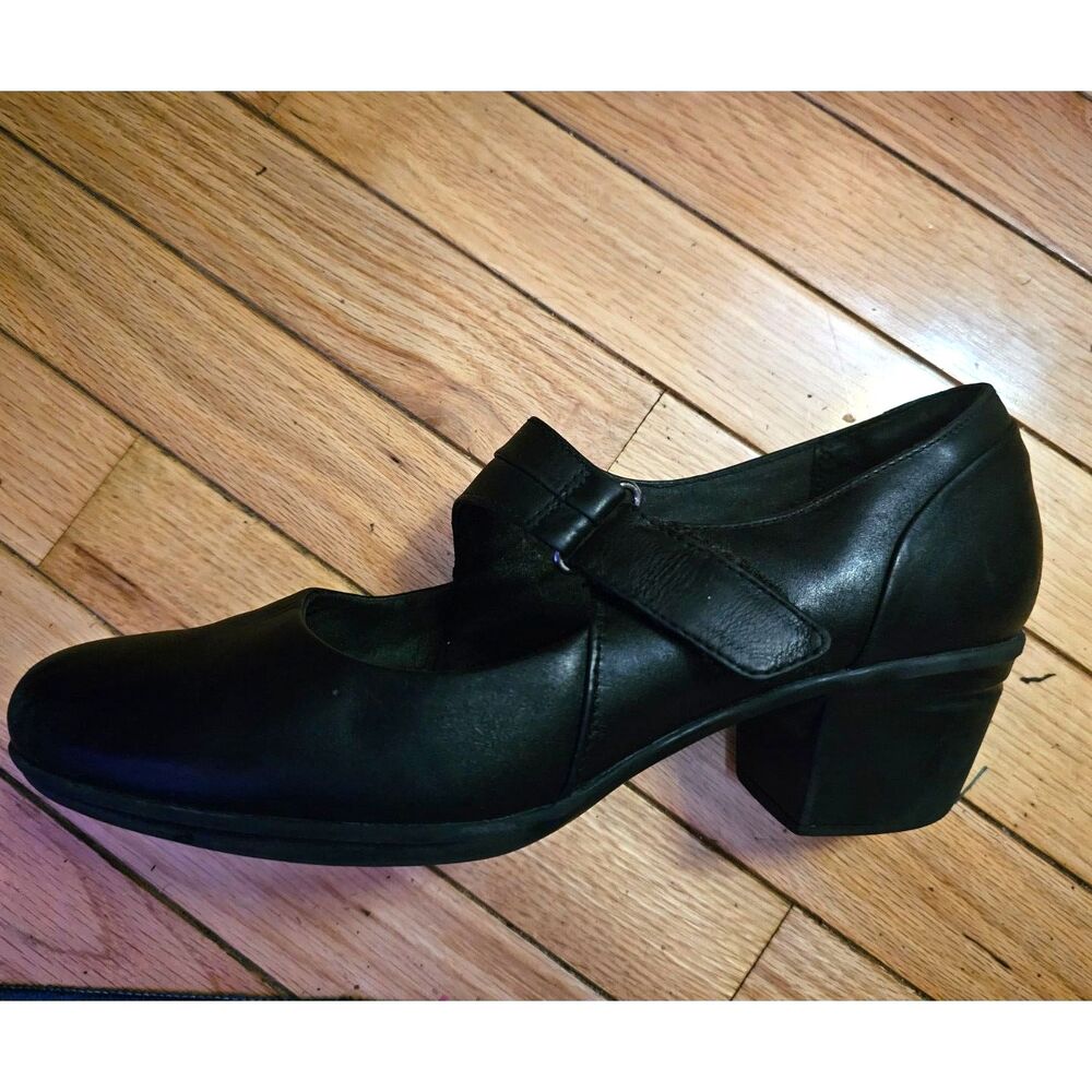Clarks Emslie Lulin Black Leather Mary Jane Shoes Size 10 Comfort Work